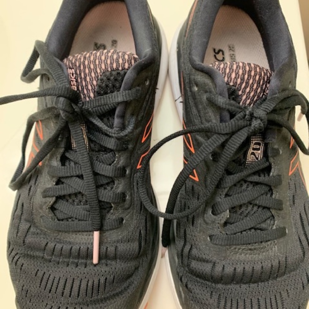 Asics Gel Cummulus Running Shoes